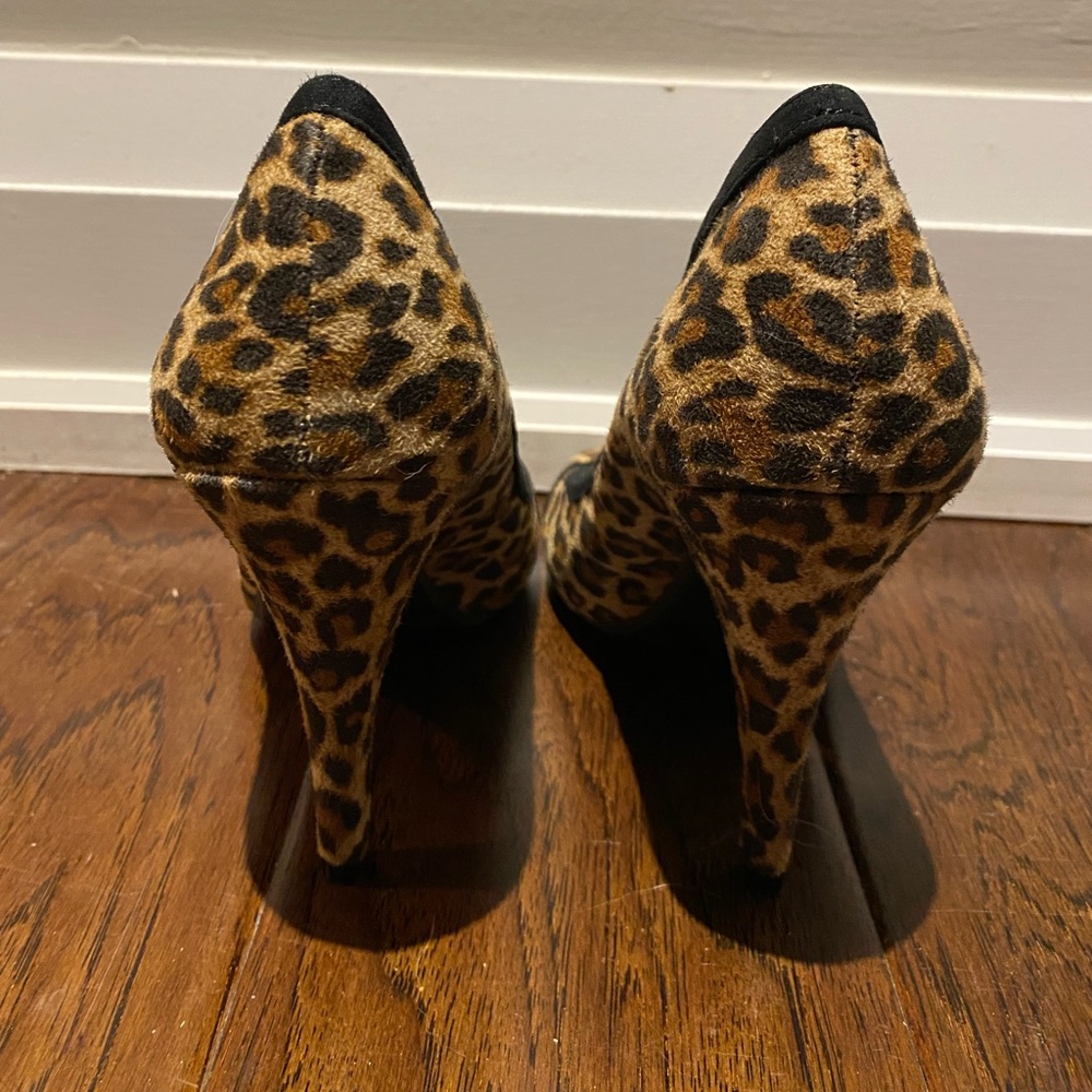 Leopard Stilettos š - Picture 4 of 4